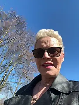 Snapshot of German_Milf chatting on March 19, 2025, 12:56 pm German Milf online show from March 19, 2025, 12:56 pm