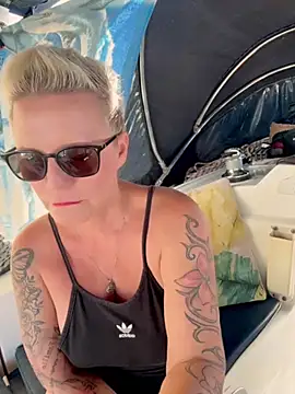 Snapshot of German_Milf chatting on September 25, 2025, 12:55 pm German Milf online show from September 25, 2025, 12:55 pm