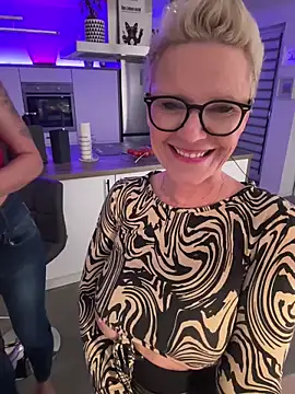 Snapshot of German_Milf chatting on March 20, 2025, 6:42 pm German Milf online show from March 20, 2025, 6:42 pm