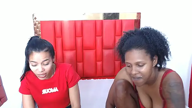 Snapshot of lizeth_keilyn chatting on November 7, 2025, 4:00 pm lizeth keilyn online show from November 7, 2025, 4:00 pm