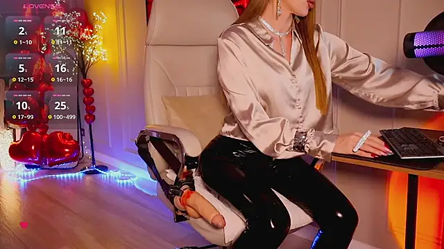 AstArta R A online show from February 8, 2026, 7:11 pm