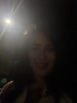 Snapshot of Cataleya80 chatting on May 19, 2026, 11:34 pm Cataleya80 online show from May 19, 2026, 11:34 pm