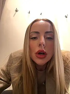 EmaSalis online show from March 11, 2026, 10:09 am