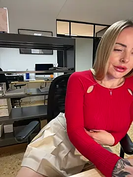 EmaSalis online show from February 15, 2025, 6:55 pm