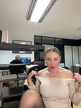 EmaSalis online show from February 28, 2025, 1:36 pm