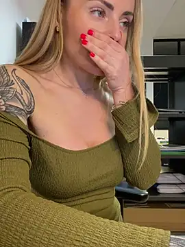 EmaSalis online show from February 26, 2025, 2:38 pm