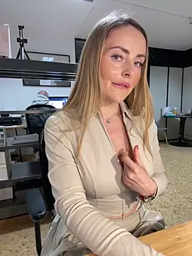 EmaSalis online show from March 3, 2025, 9:34 am