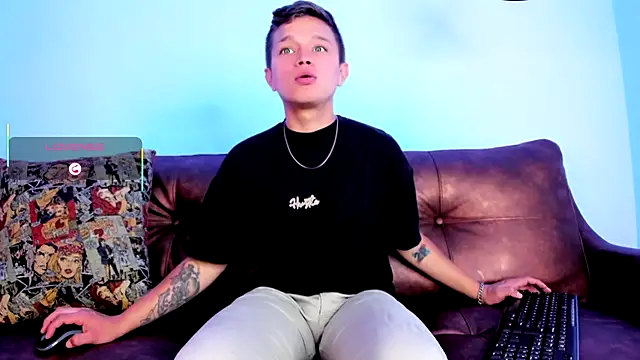 Snapshot of Tim_wolf chatting on November 28, 2025, 2:39 pm Tim wolf online show from November 28, 2025, 2:39 pm