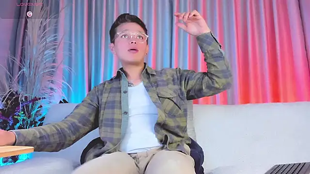 Snapshot of Tim_wolf chatting on March 20, 2025, 7:47 am Tim wolf online show from March 20, 2025, 7:47 am