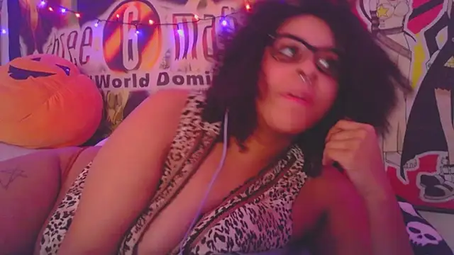 N1NT3NDH03 online show from December 26, 2024, 7:35 am