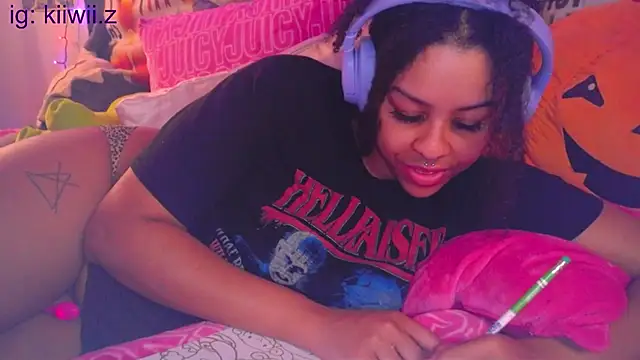 N1NT3NDH03 online show from March 4, 2025, 6:04 am