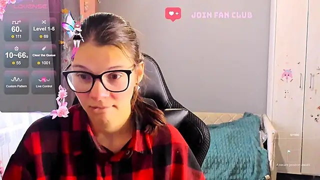 MollyLollipop online show from October 2, 2025, 4:49 am