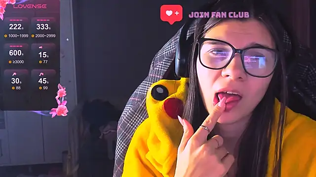 MollyLollipop online show from November 25, 2025, 4:51 pm