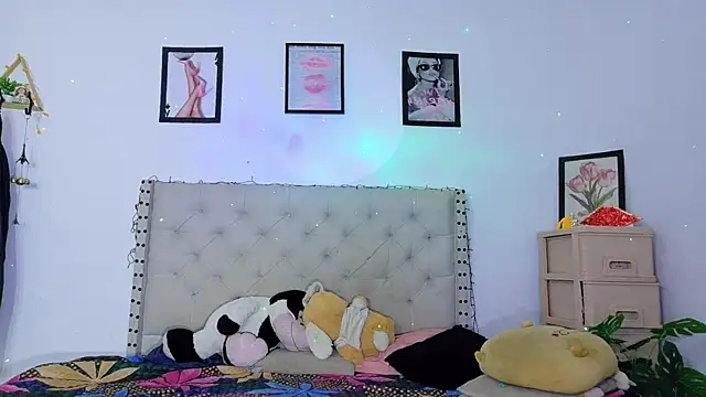 Sweet baby hellen online show from March 20, 2026, 8:10 pm