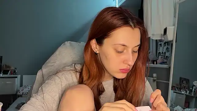 Uniarten online show from October 7, 2025, 6:20 pm