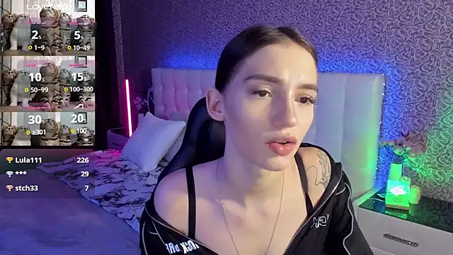 SophieCatty online show from March 4, 2025, 11:51 am