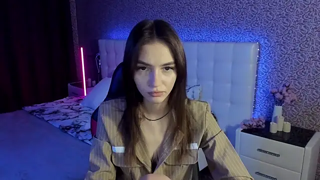 SophieCatty online show from February 23, 2025, 10:49 am