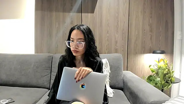 itsyourcassie online show from September 19, 2025, 12:14 am