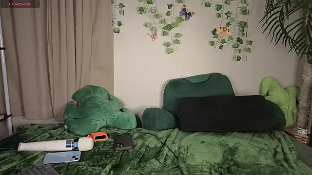 Snapshot of AnnaGingerDD chatting on October 23, 2025, 4:22 am AnnaGingerDD online show from October 23, 2025, 4:22 am