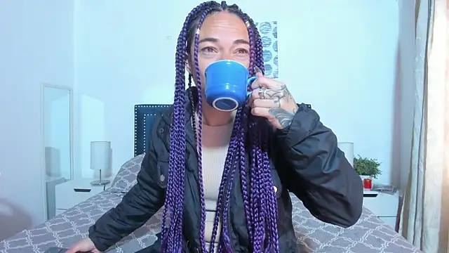 ZulyMichels online show from April 16, 2026, 12:28 pm