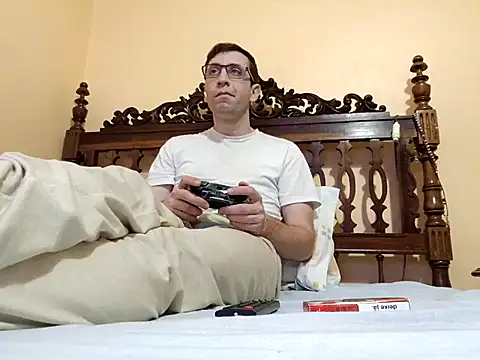 White rabbit  online show from December 2, 2025, 10:33 pm