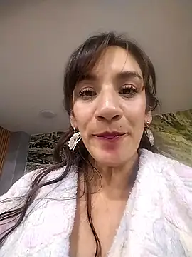 agyness bell online show from May 27, 2026, 1:57 am