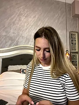 Eva Ryen online show from September 8, 2025, 3:22 pm