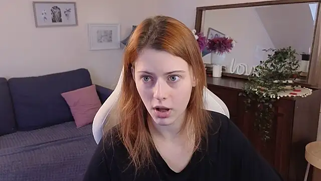 doll lesli online show from February 28, 2025, 2:31 pm