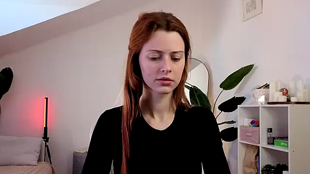 doll lesli online show from September 12, 2025, 6:24 am