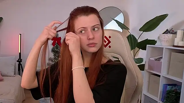 doll lesli online show from January 14, 2026, 11:14 am