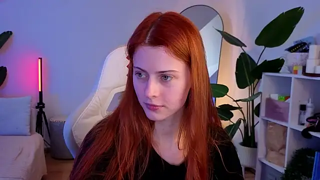 doll lesli online show from November 10, 2025, 8:30 am