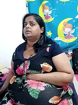 Snapshot of SusanaEshwar chatting on April 28, 2026, 8:35 pm SusanaEshwar online show from April 28, 2026, 8:35 pm