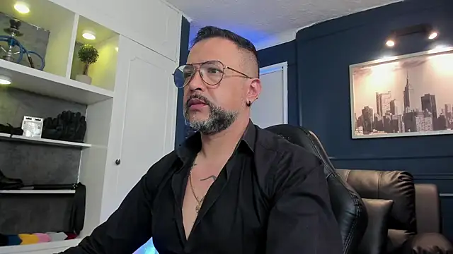 MrFrank tattoo online show from July 15, 2026, 1:51 pm