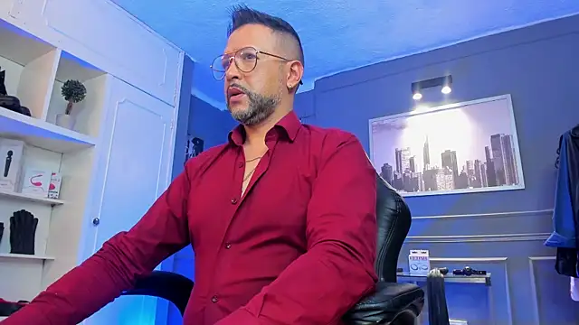 MrFrank tattoo online show from March 18, 2025, 4:39 pm