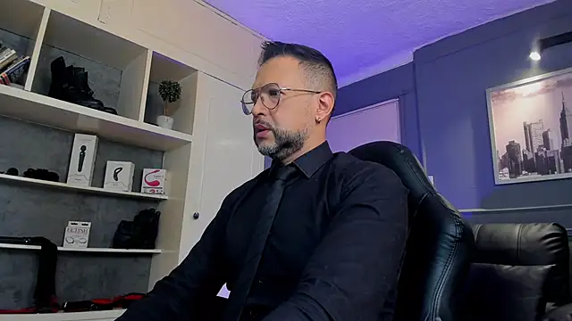 MrFrank tattoo online show from October 16, 2025, 1:41 pm