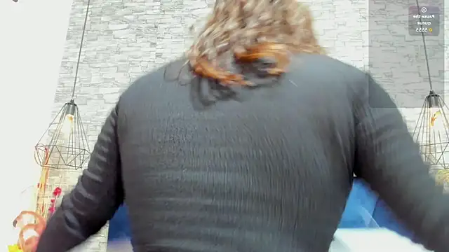 LizzRouse online show from September 9, 2025, 10:52 pm