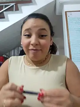 LizzRouse online show from November 4, 2025, 7:39 pm