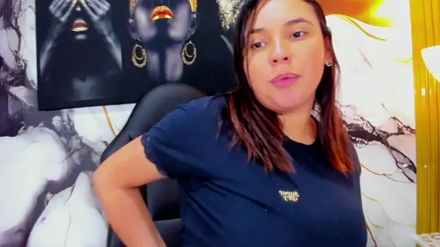 LizzRouse online show from March 11, 2025, 9:15 pm