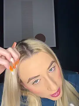 Strongqueen online show from February 7, 2025, 9:04 pm