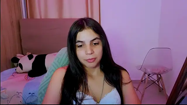 Snapshot of _elenna chatting on April 30, 2026, 6:15 pm elenna online show from April 30, 2026, 6:15 pm