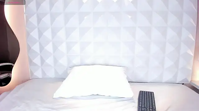 Crismat  online show from February 11, 2025, 4:22 am