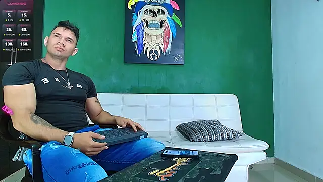 Snapshot of GendersonFit chatting on February 8, 2026, 2:48 pm GendersonFit online show from February 8, 2026, 2:48 pm