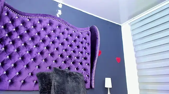 perla7777 online show from March 4, 2025, 4:38 am