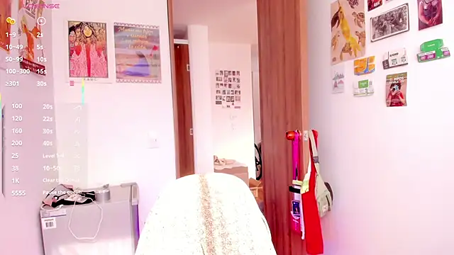 Snapshot of linda_giggle chatting on May 13, 2026, 1:40 pm linda giggle online show from May 13, 2026, 1:40 pm