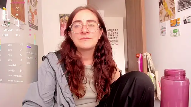 Snapshot of linda_giggle chatting on March 21, 2026, 3:49 pm linda giggle online show from March 21, 2026, 3:49 pm