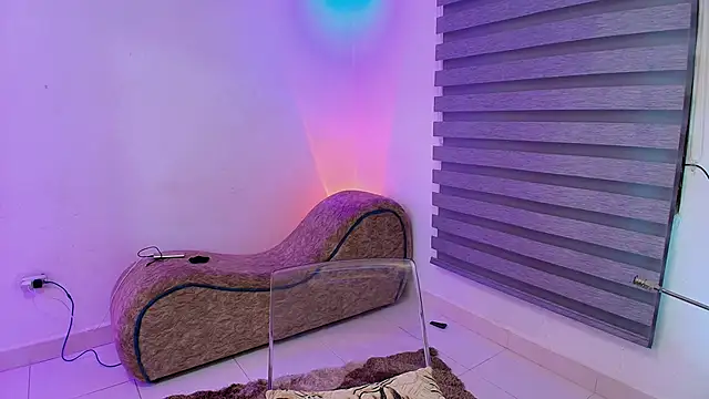 Snapshot of Rashell-Zepol chatting on March 16, 2025, 5:25 am Rashell-Zepol online show from March 16, 2025, 5:25 am