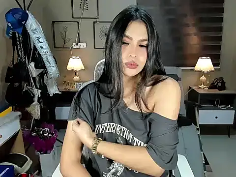 Snapshot of EternityBanks chatting on November 28, 2025, 4:29 pm EternityBanks online show from November 28, 2025, 4:29 pm