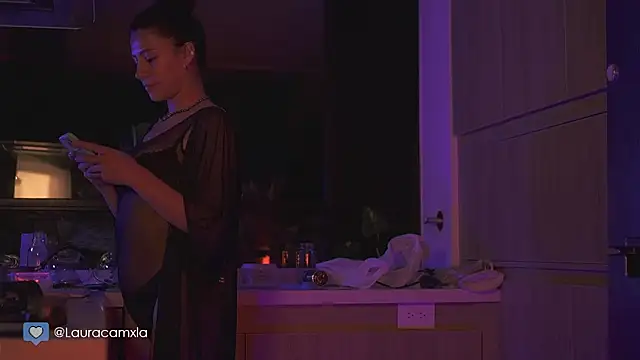 Colouristic online show from February 7, 2025, 11:45 pm