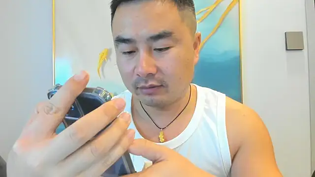 guozuo online show from October 18, 2025, 1:46 pm