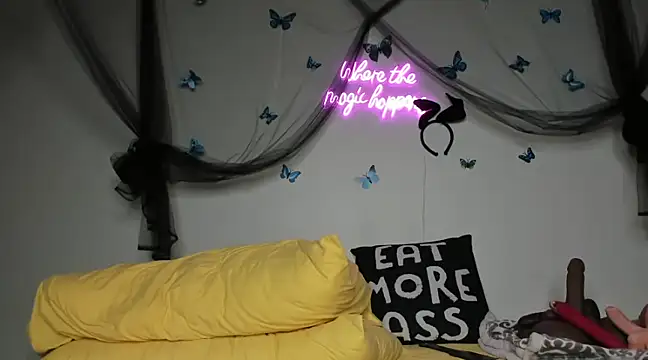 ThickAssRena online show from February 11, 2025, 4:35 pm